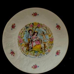 Vintage Royal Doulton Decorative Valentine’s Plate 1978